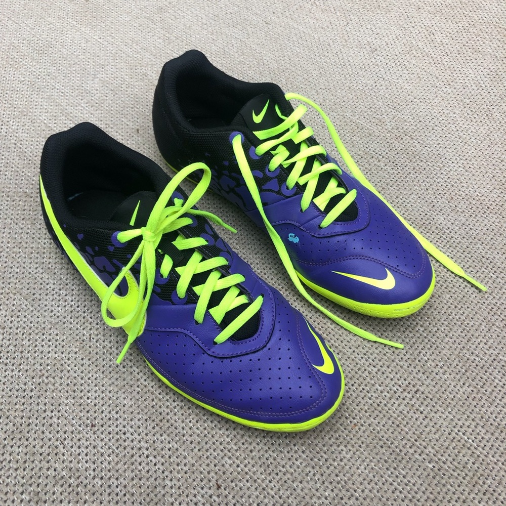Nike Indoor Soccer Shoes | Size 8.5